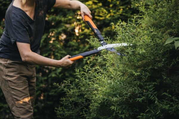 FISKARS POWERGEARX FÉM FOGASKEREKES SÖVÉNYNYÍRÓ HSX92 1023631 - Image 2